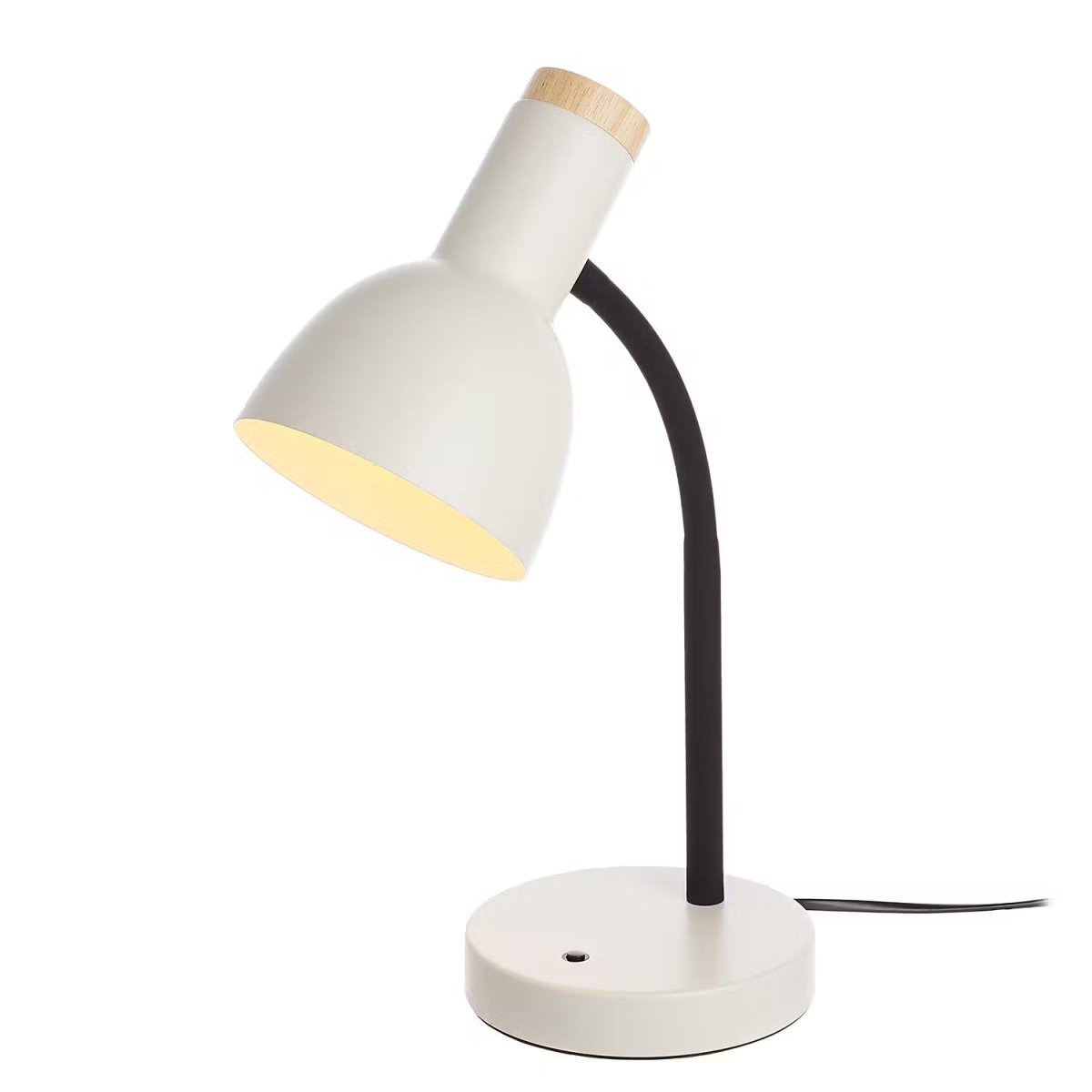 Modern metal desk lamp – Focused light for home offices and reading