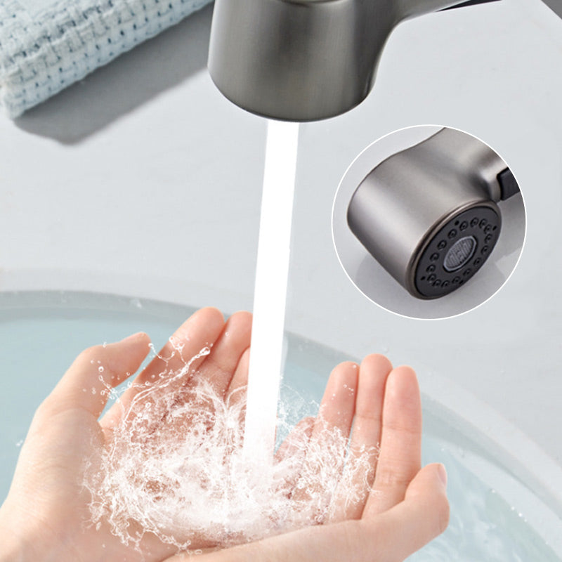 Badezimmerarmatur mit ausziehbarem Sprühkopf und 360-Grad-Auslauf