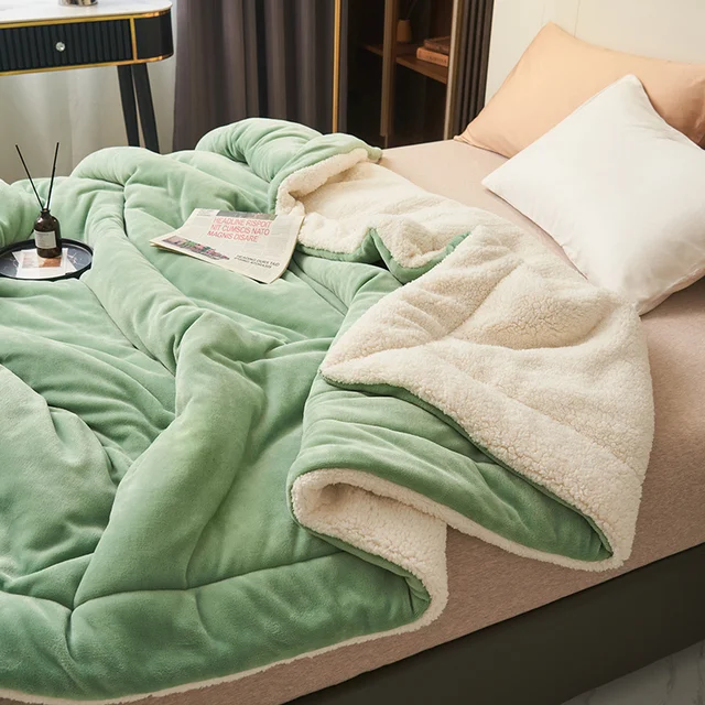 Flannel Fleece Cuddly Blanket – Soft, Warm and Machine Washable