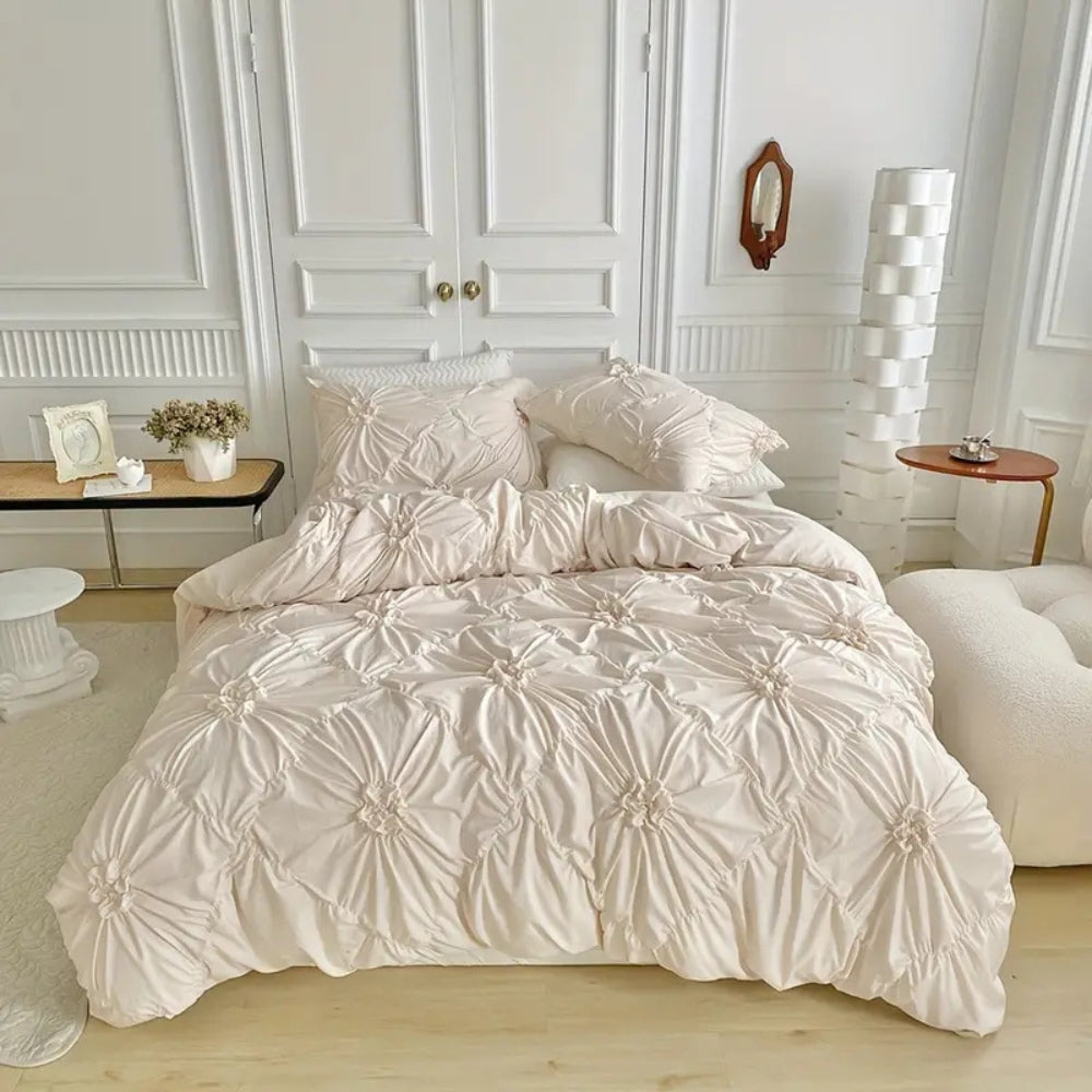 Bedding set with ruffles and floral pattern, including pillowcases