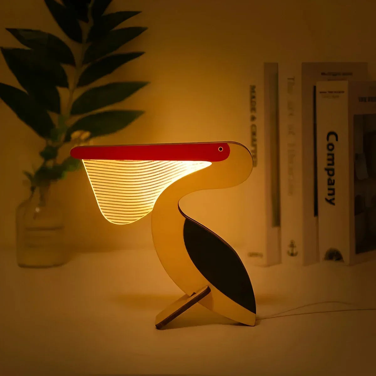 Tischlampe aus Holz mit Tiermotiv – warmes LED-Licht