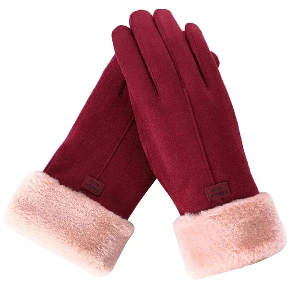 Heated women's gloves with touchscreen functionality and adjustable heat