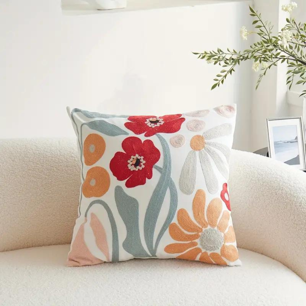 Kissenbezug mit gesticktem Blumen- und Botanik-Muster product image 3