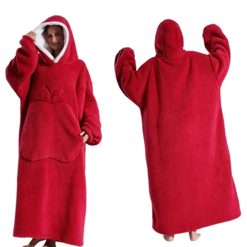 Oversized fleece hoodie – soft, warm, and unrestricted movement