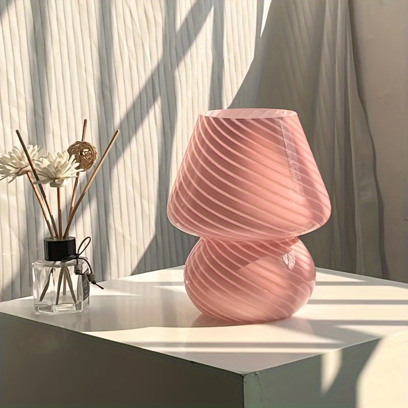 Pilzlampe aus Glas mit Retro-Design für warme Stimmungsbeleuchtung