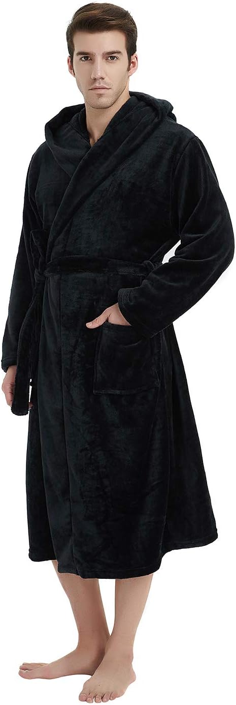 Men’s fleece bathrobe with hood – soft, warm, and machine washable