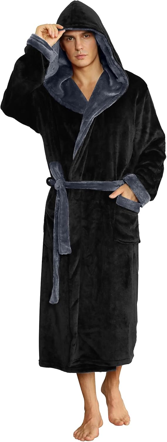Men’s fleece bathrobe with hood – soft, warm, and machine washable