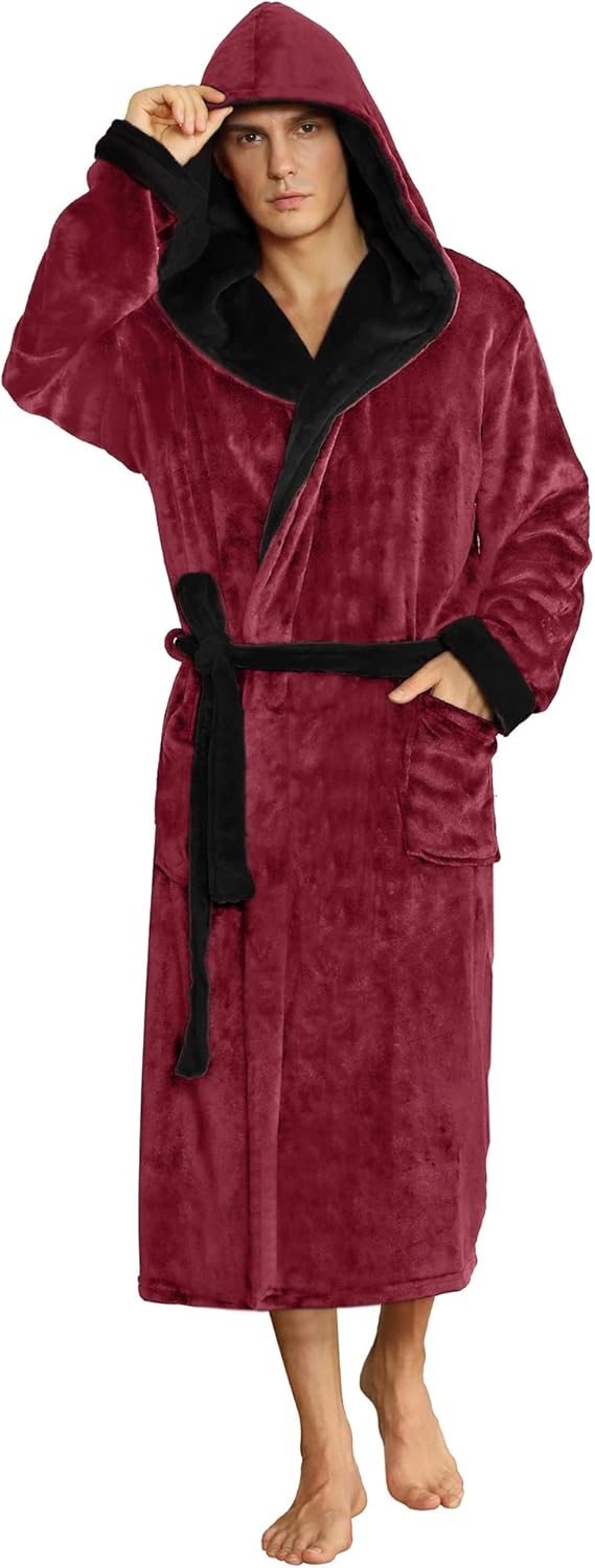 Men’s fleece bathrobe with hood – soft, warm, and machine washable