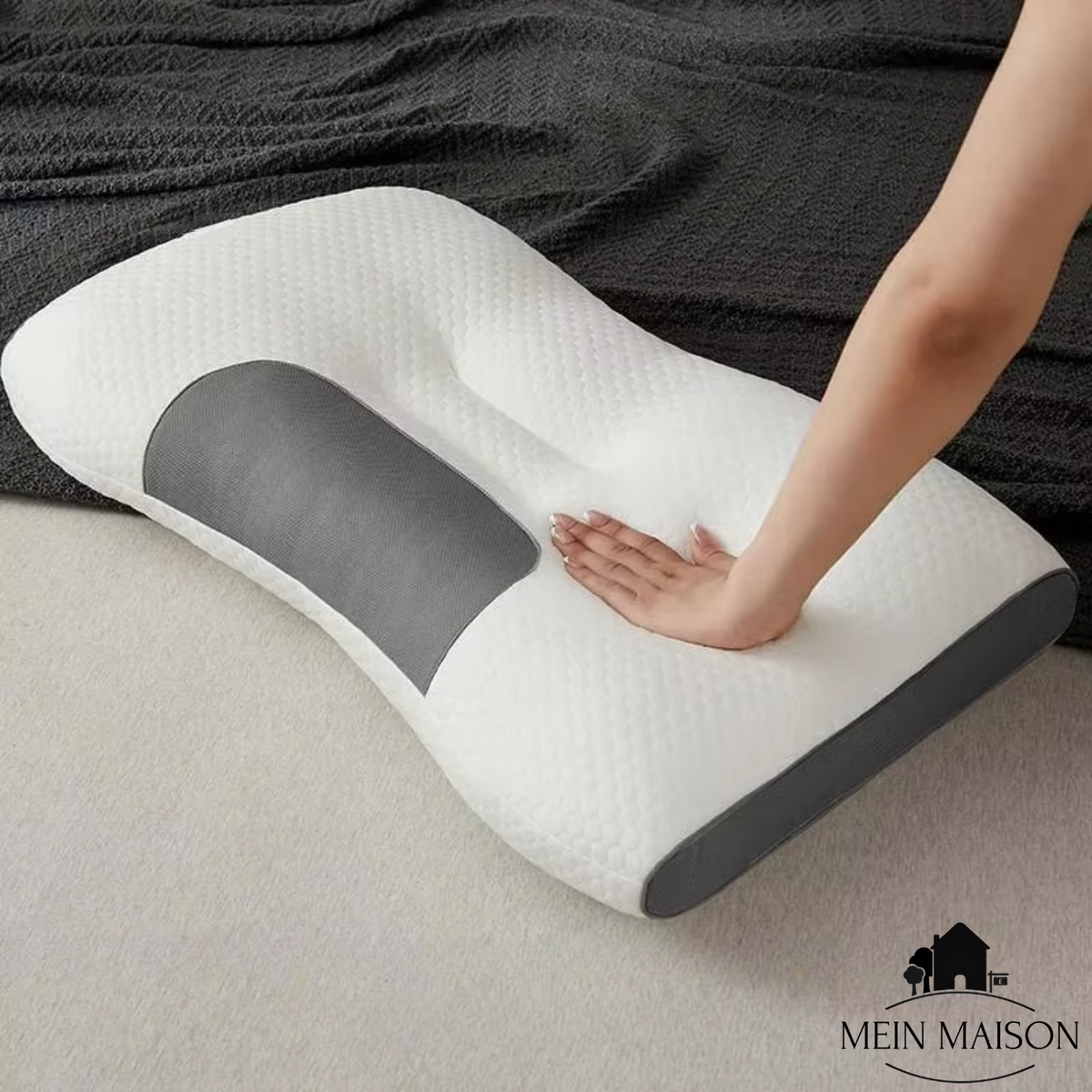 Ergonomic neck pillow with memory foam