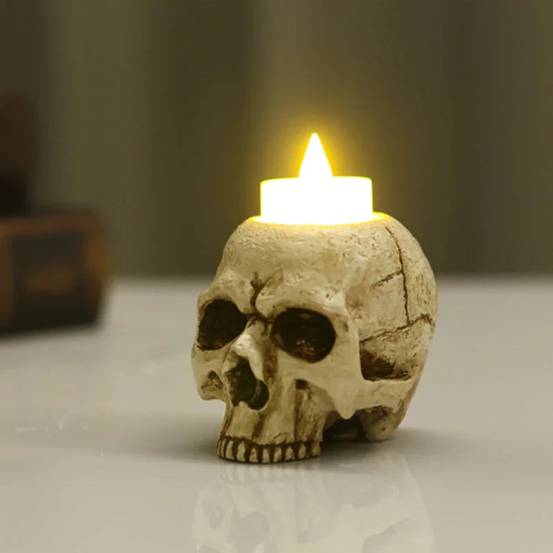 Kerzenhalter aus Harz – Schädel Deko für Halloween & Gothic