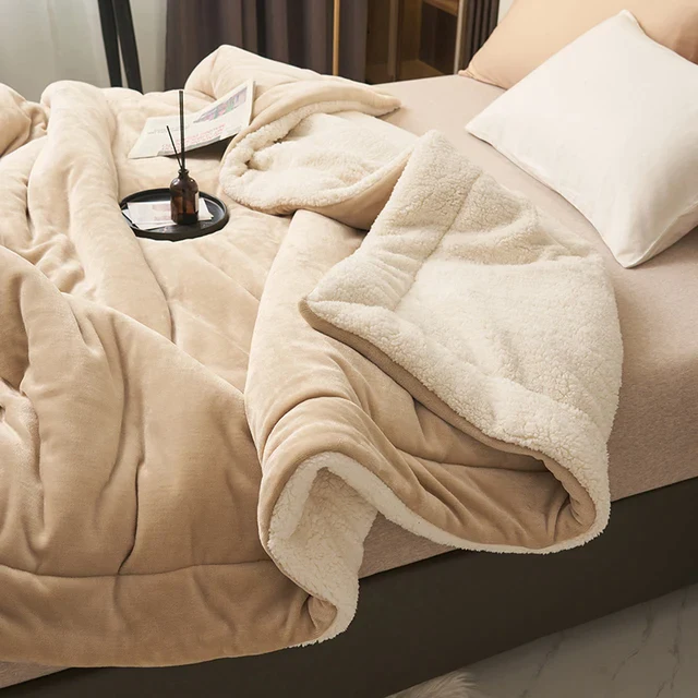 Flannel Fleece Cuddly Blanket – Soft, Warm and Machine Washable