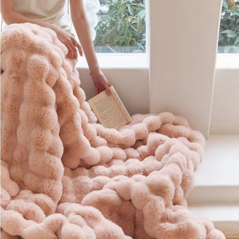 Extra-thick plush blanket for the sofa and bed – Warm winter blanket