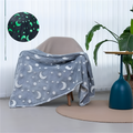 Fleece blanket with glowing stars – cozy blanket for children