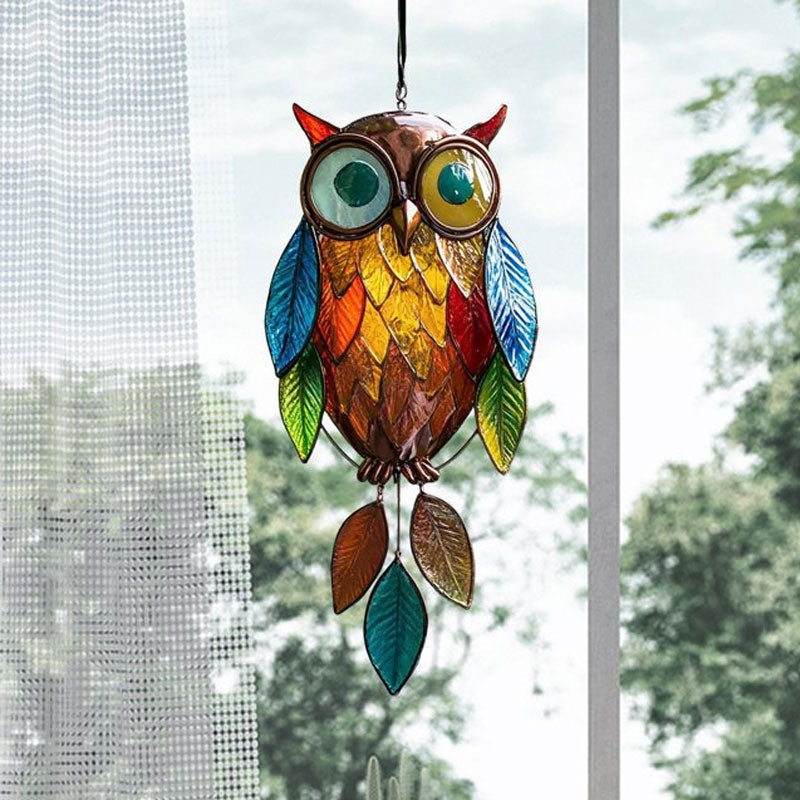 Dekorative Eulen-Hängedekoration mit bunten Blattanhängern product image 1