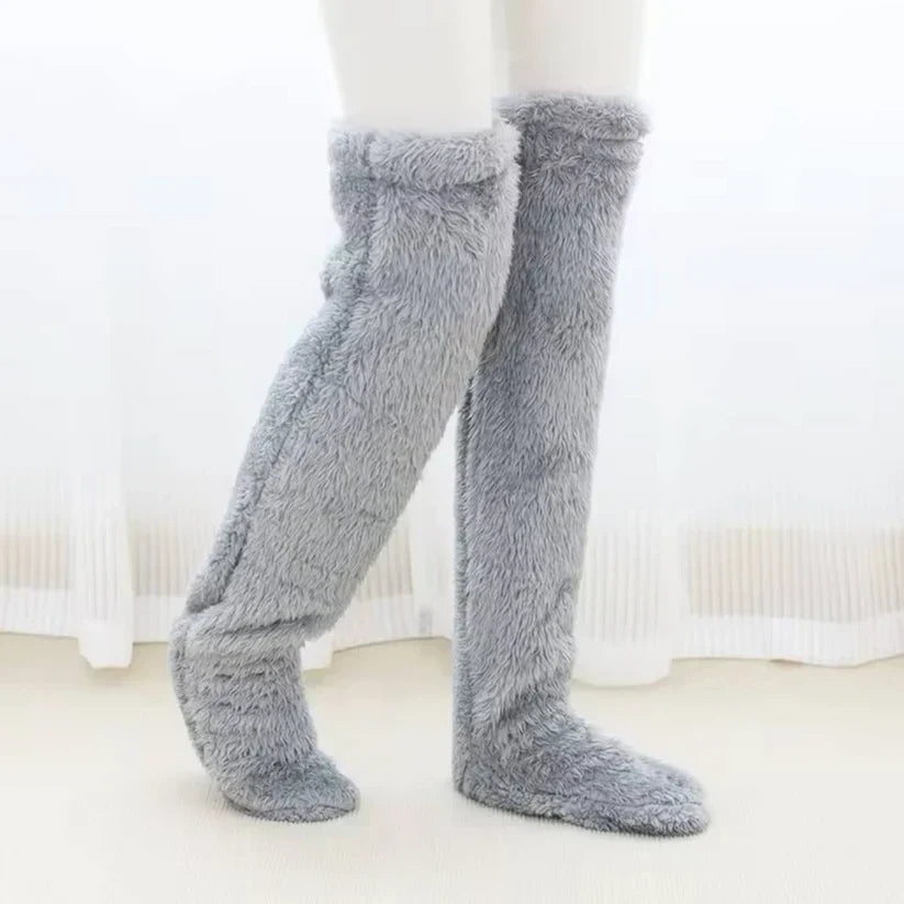 Flauschige Overknee-Socken mit Anti-Rutsch-Pads für zu Hause