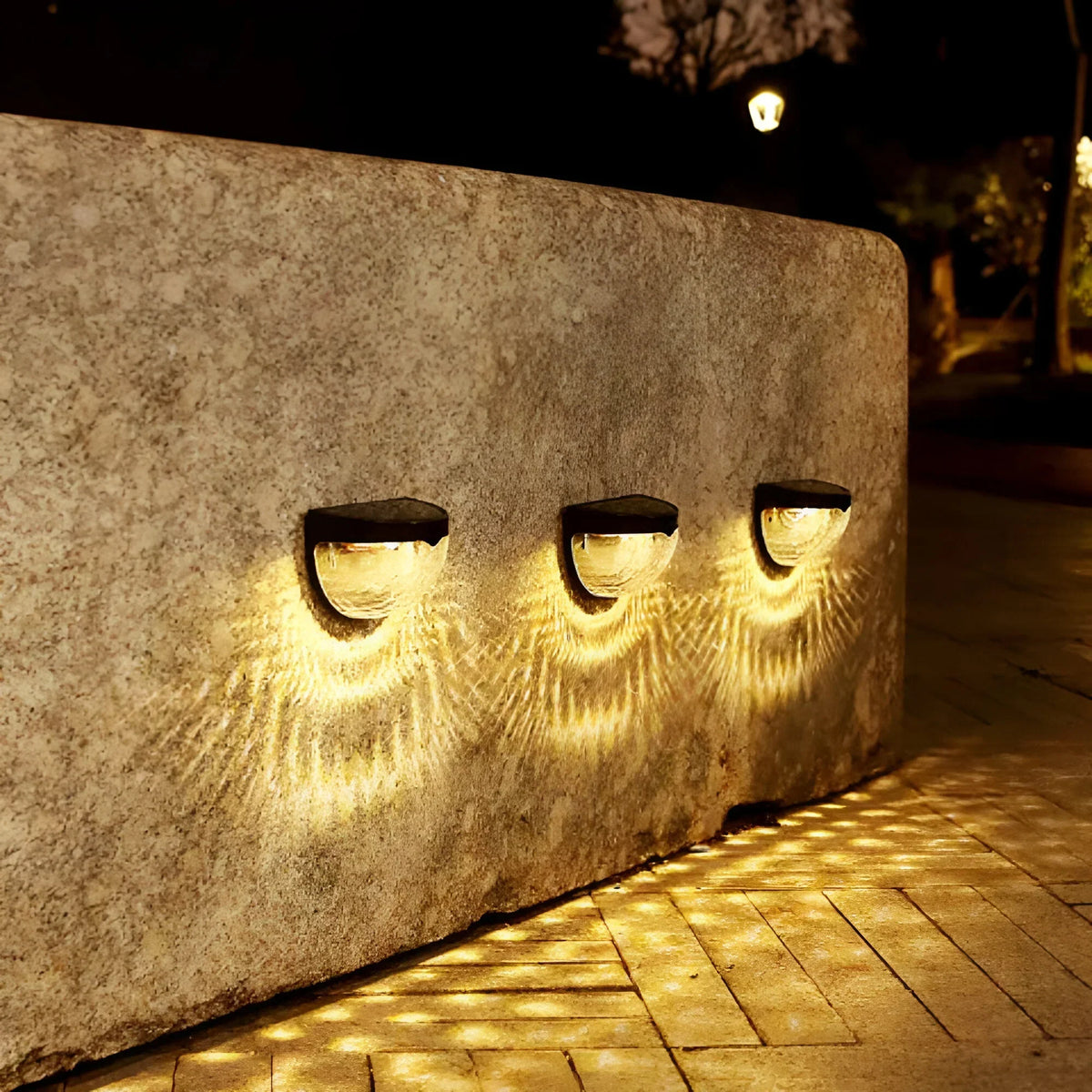 Solar Wandleuchte Außen – energiesparende LED Gartenlampe