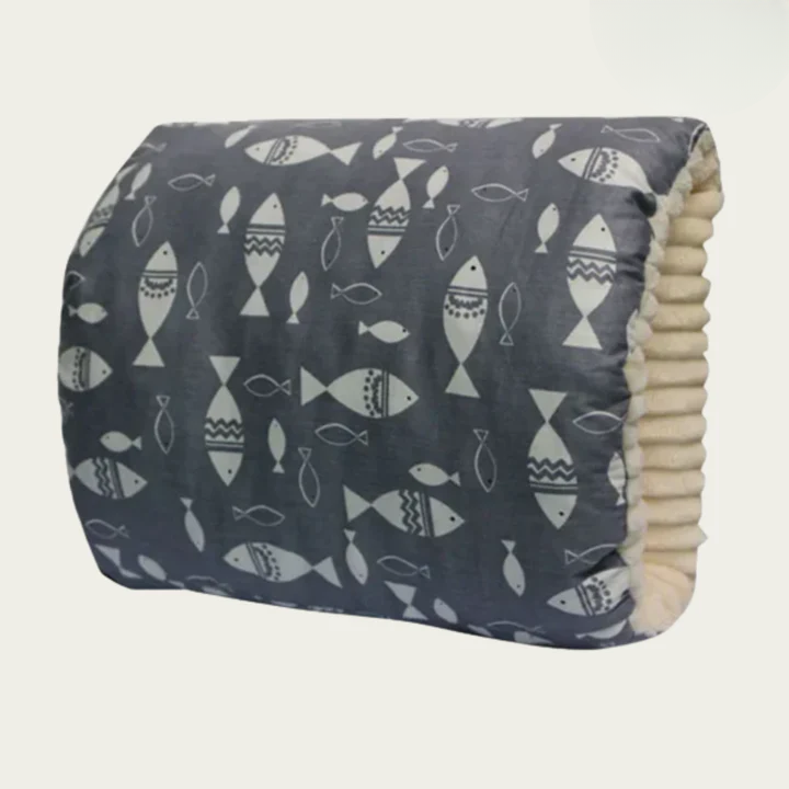 Gray fish-pattern Arm-Stillkissen nursing pillow with cream ruffle edge detail