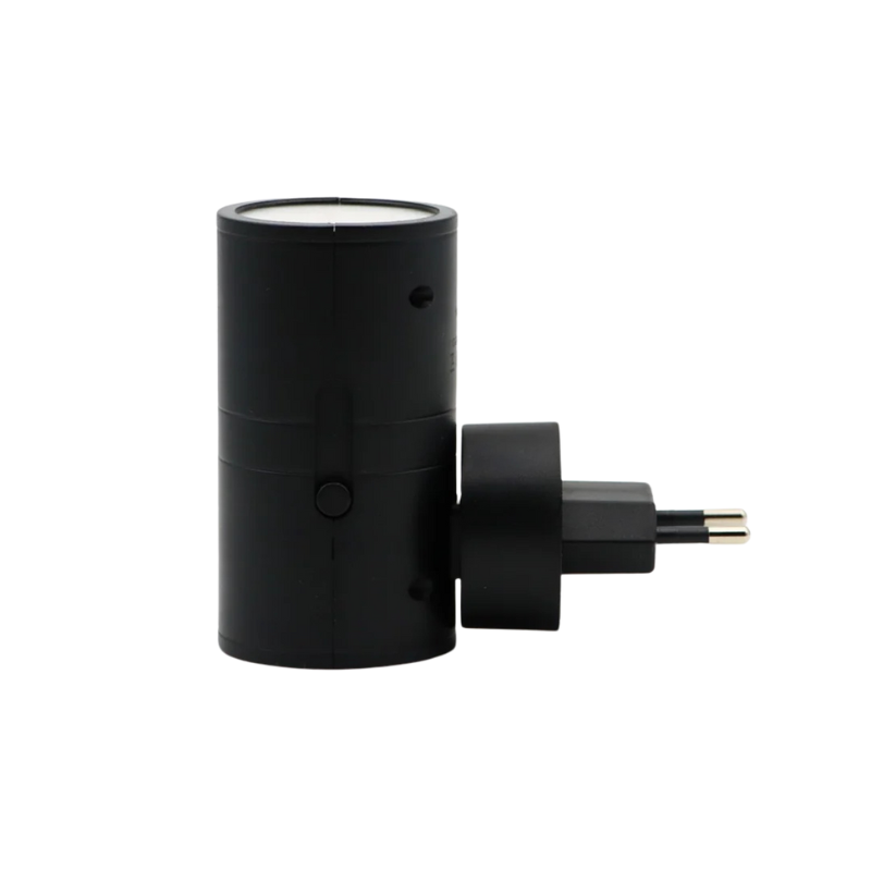 Dimmable LED plug-in wall light with dusk sensor – 10W