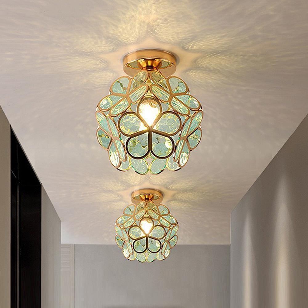 Blumenförmige Deckenleuchte mit Kristalldesign für elegante Räume