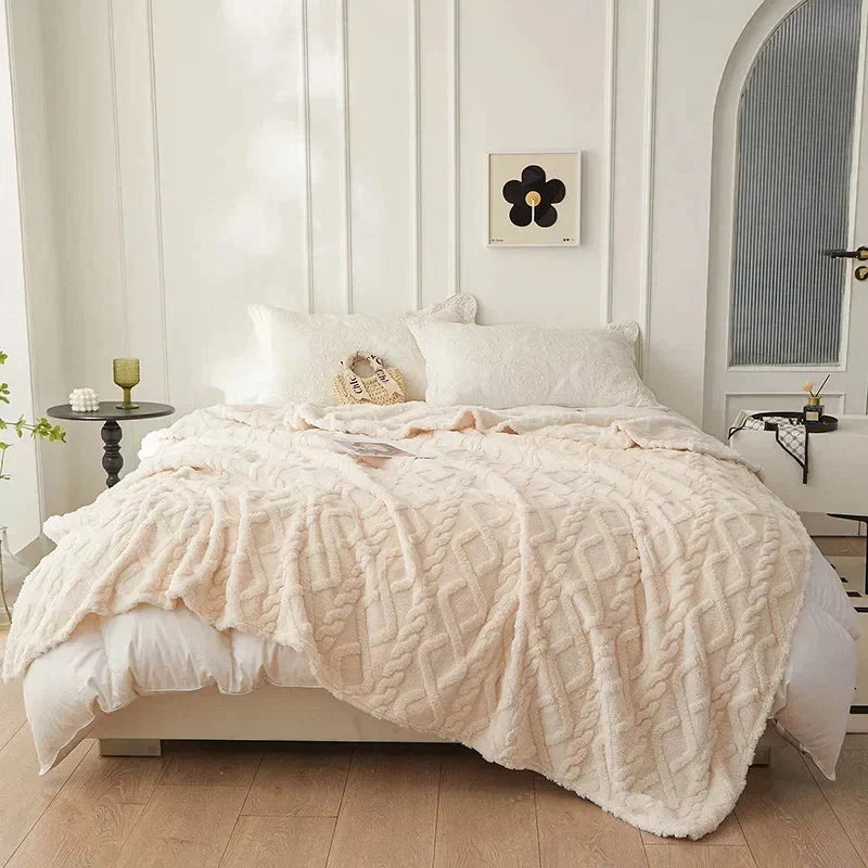Reversible Wool Blanket with Padding – Usable on Both Sides & Machine Washable