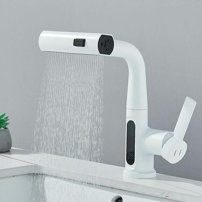 Digitaler Waschtischhahn mit Temperaturanzeige – modern und tropffrei