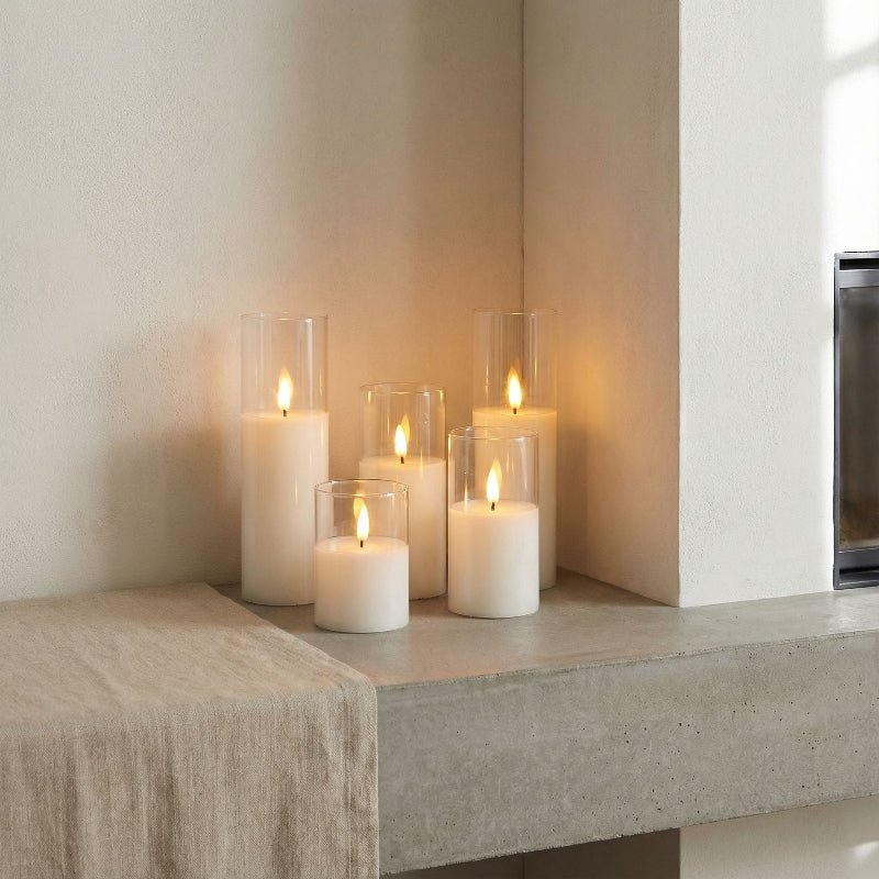 Flammenlose LED Kerzen Set mit Timer – 9 Stumpenkerzen