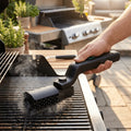 Electric grill brush - clean the grill grate quickly and safely