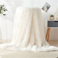 Faux fur throw blanket - fluffy and soft for all year round