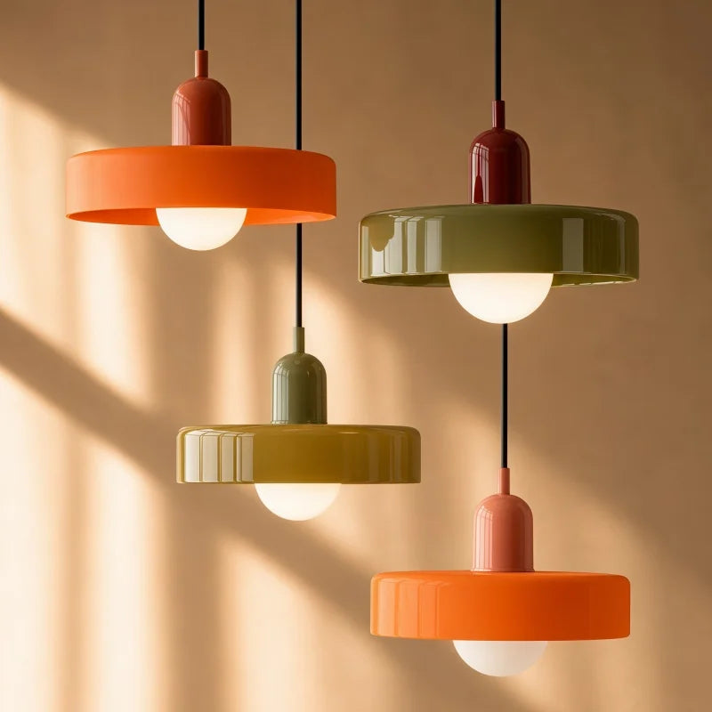 Glas Pendelleuchte mit Kugelschirm – dekorative Hängeleuchte