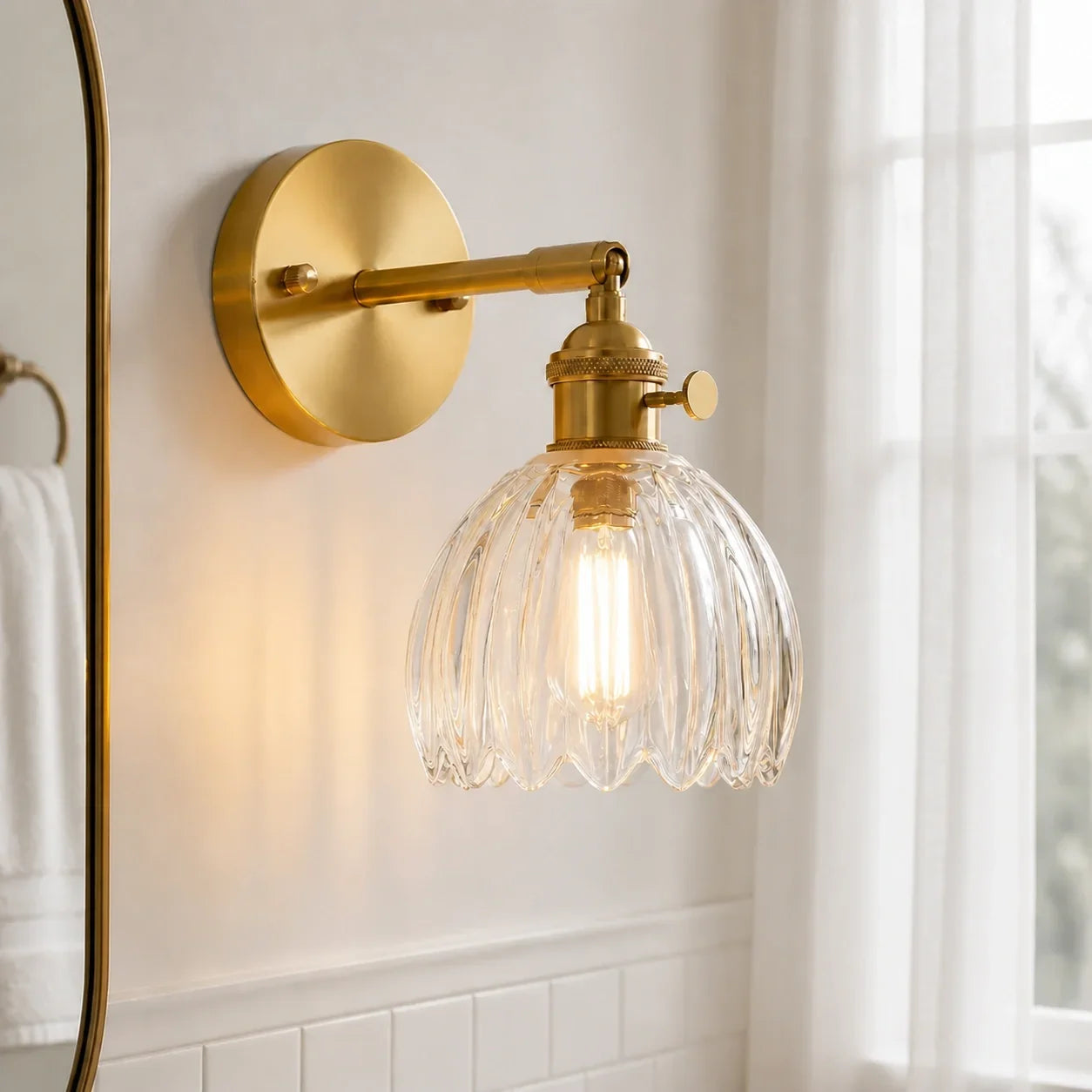 Lotus Glas Wandleuchte – dekoratives Wandlicht im Blütendesign