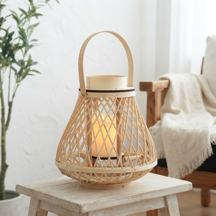 Handgeflochtene Rattanlaterne mit flammenloser LED-Kerze – handgefertigt