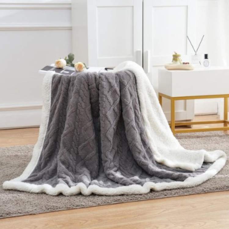 Weighted blanket with Sherpa - Warm weighted blanket for better sleep