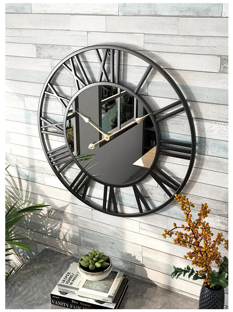 Große Vintage-Wanduhr aus Metall mit Spiegelelementen (39 cm) product image 5