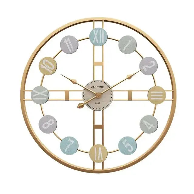 Große Vintage Wanduhr mit römischen Ziffern und Metallrahmen