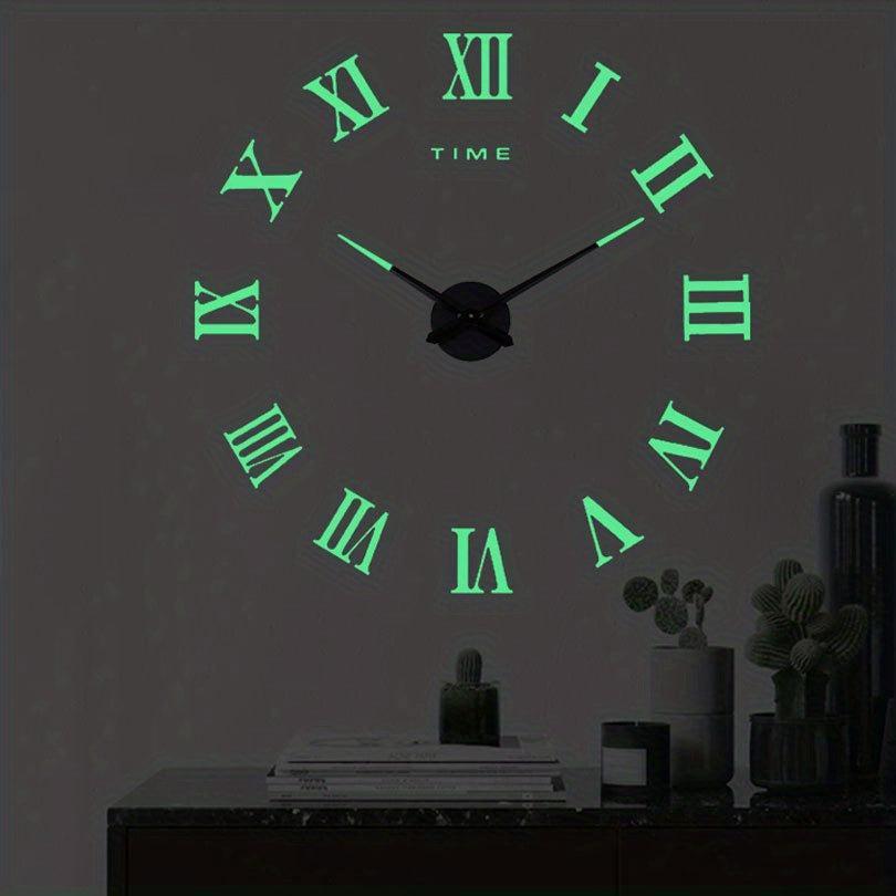 Große Wanduhr mit römischen Ziffern – minimalistisches Vintage-Design