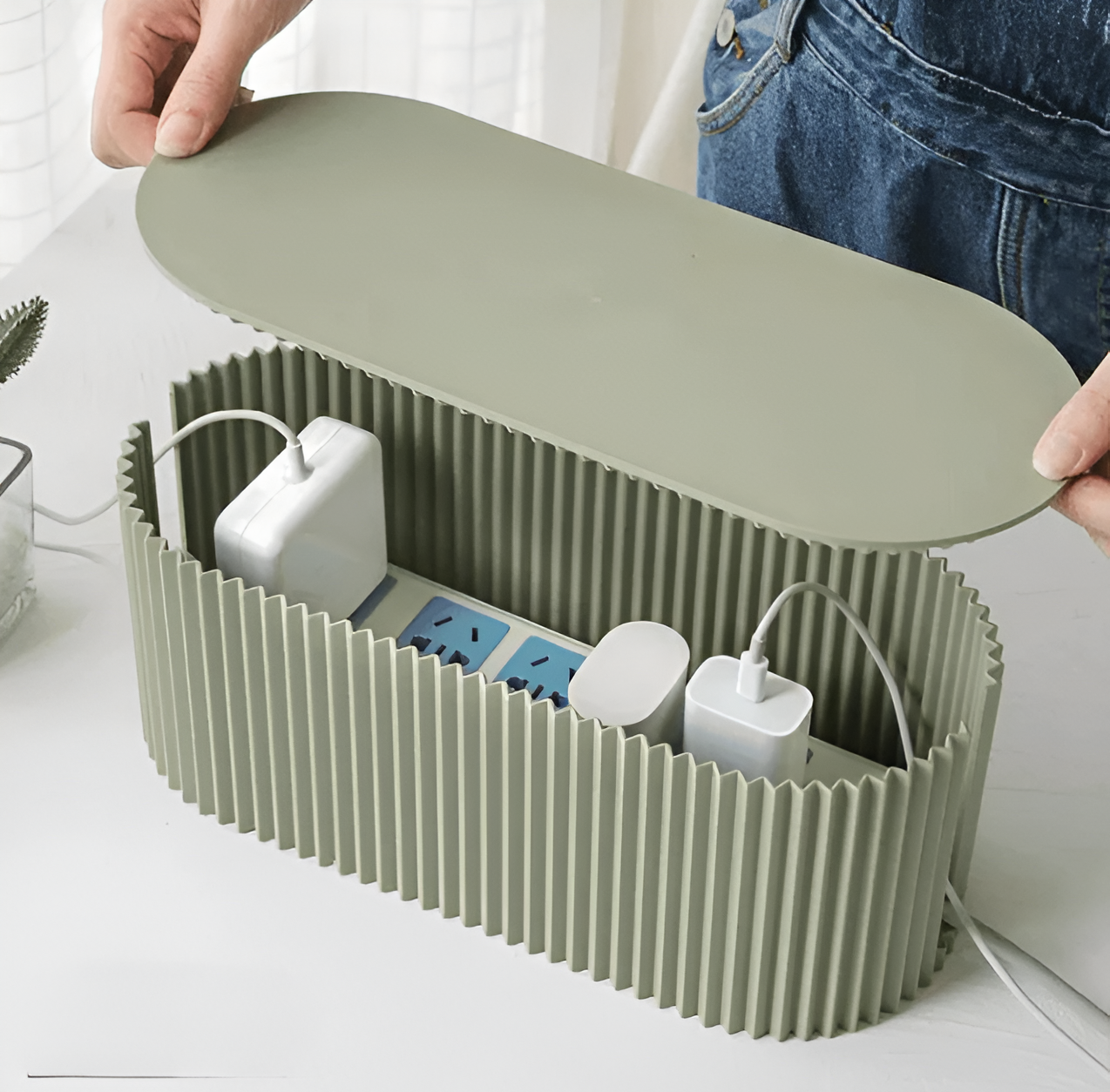 Kabelbox mit Deckel – Ordentliche Ladestation für Zuhause product image 1