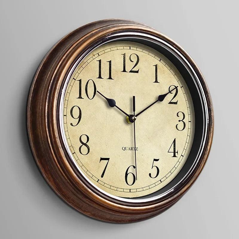 Holz Wanduhr 30 cm – klassische geräuschlose Uhr für jeden Raum