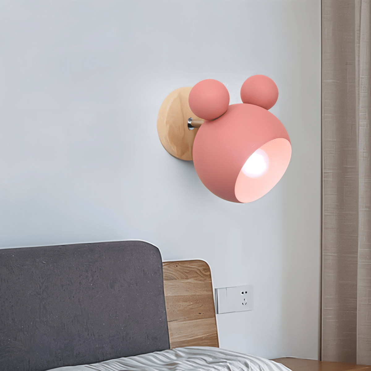 Macaron wall light with swivel function for atmospheric lighting