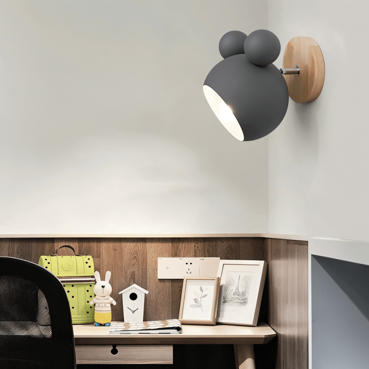 Macaron wall light with swivel function for atmospheric lighting