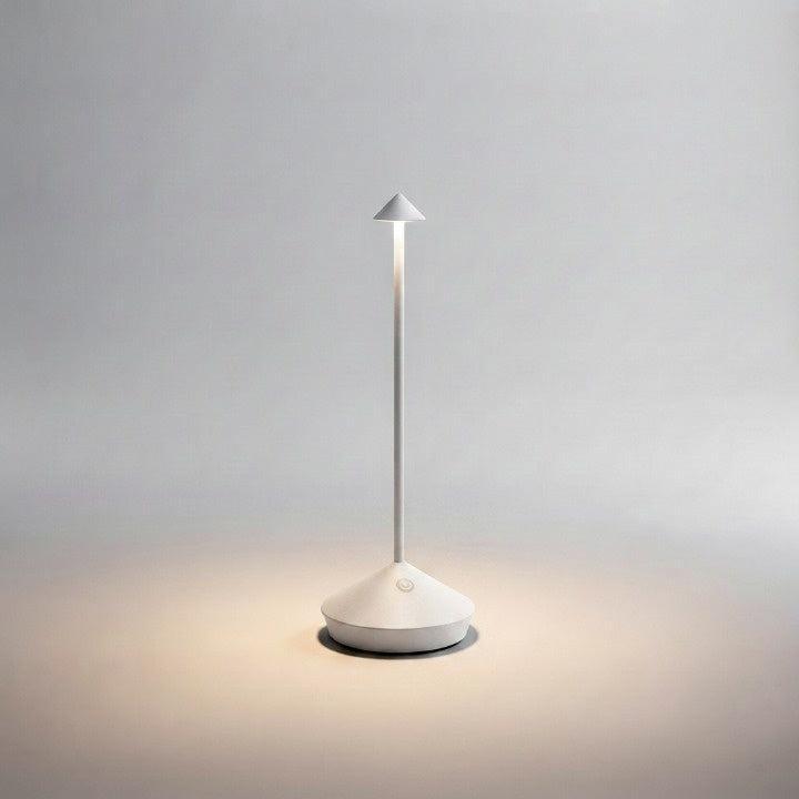 Kabellose LED-Tischlampe dimmbar und wasserfest für innen und außen