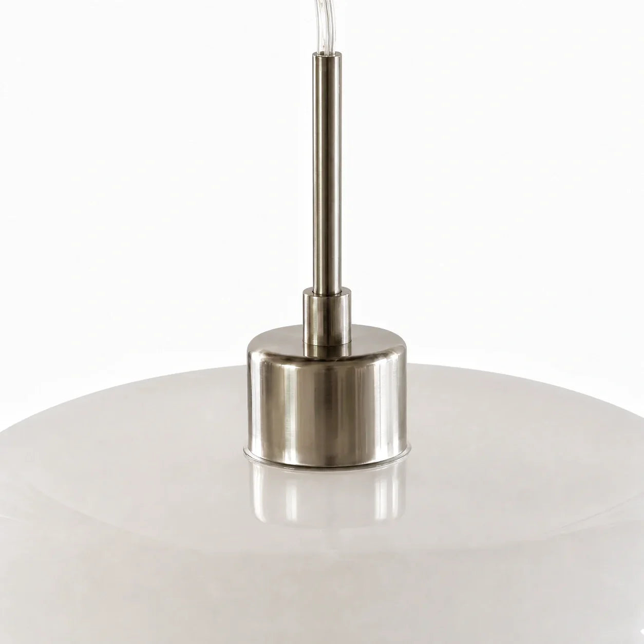 Glas-Pendelleuchte im Bauhaus-Stil für moderne Innenräume