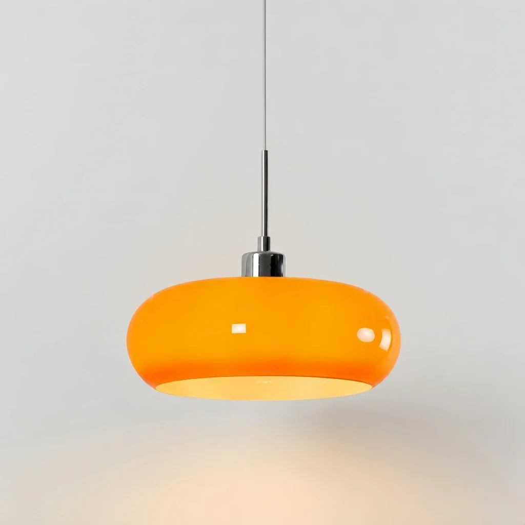 Glas-Pendelleuchte im Bauhaus-Stil für moderne Innenräume