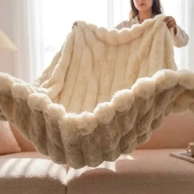 Kunstfell Kuscheldecke in Kaninchenfelloptik – weich und warm