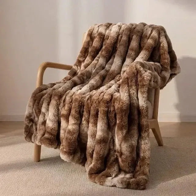 Kunstfell Kuscheldecke in Kaninchenfelloptik – weich und warm