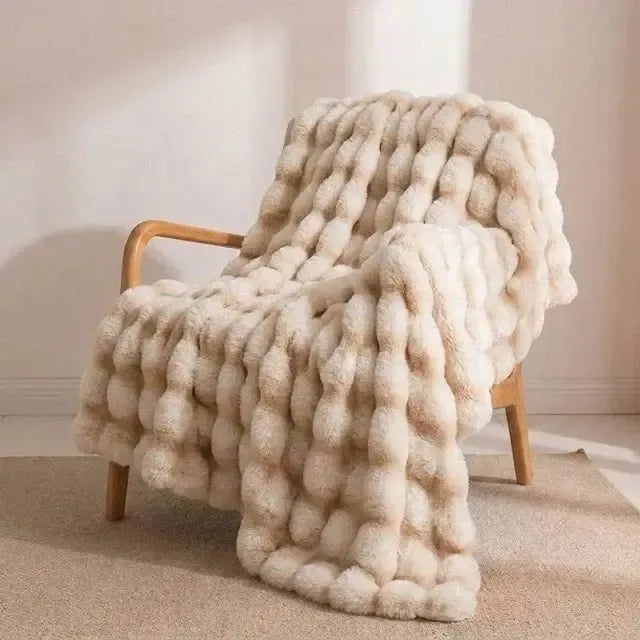Kunstfell Kuscheldecke in Kaninchenfelloptik – weich und warm