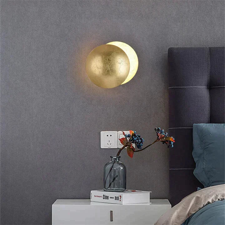 LED Wandlampe mit Mond- und Sonnenfinsternis-Design drehbar