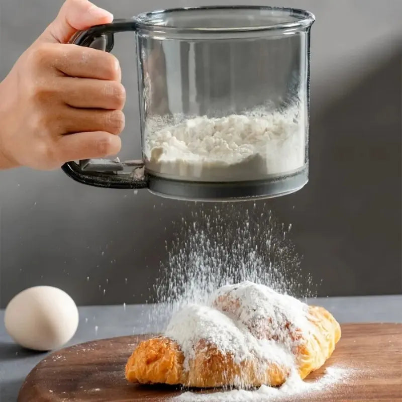 Mehlsieb mit Quetschgriff – 250 ml Backsieb product image 2