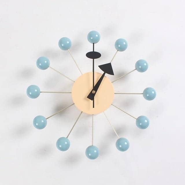 Minimalist 3D Design round wall clock 32 cm for modern rooms