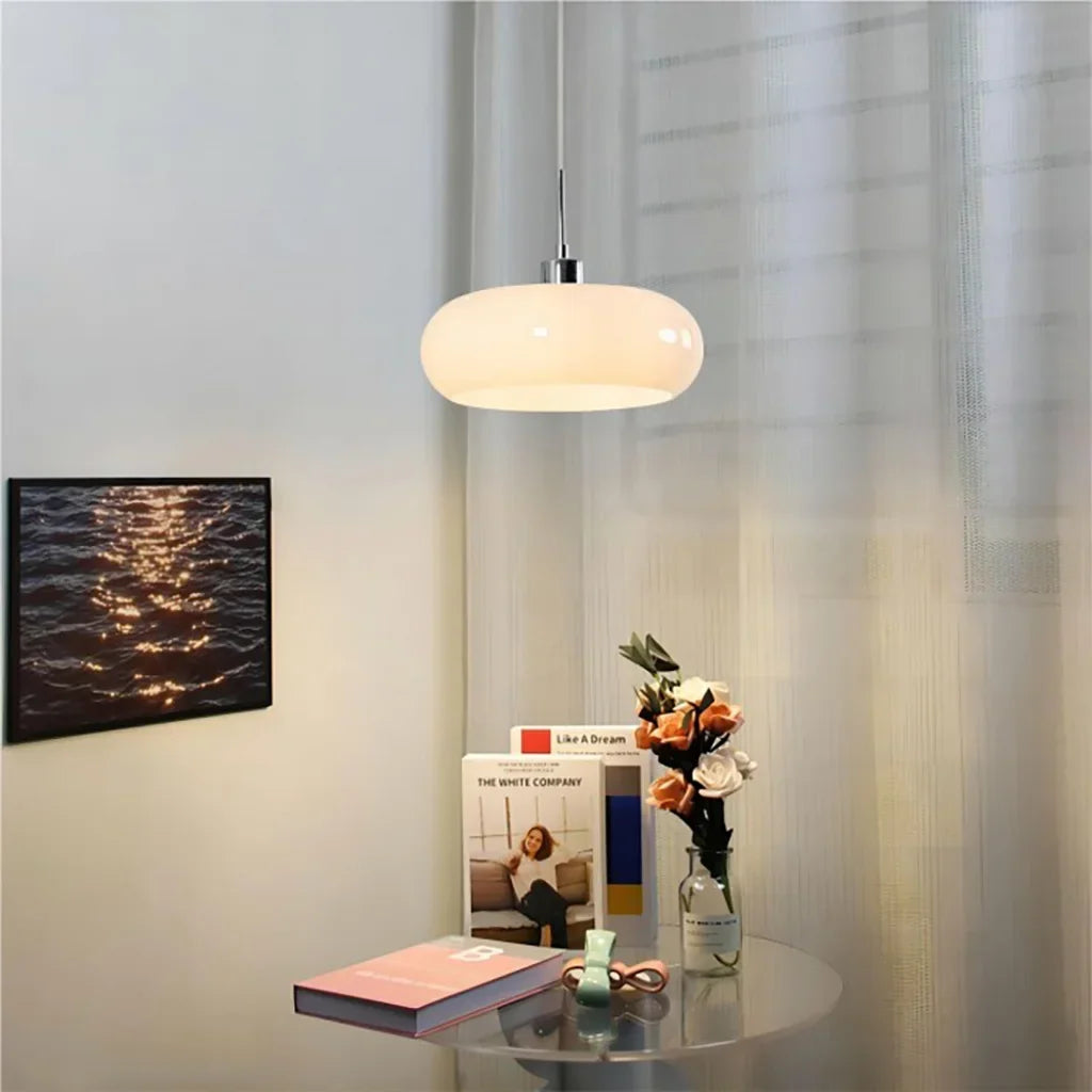Glas-Pendelleuchte im Nordic Bauhaus Stil für jeden Raum