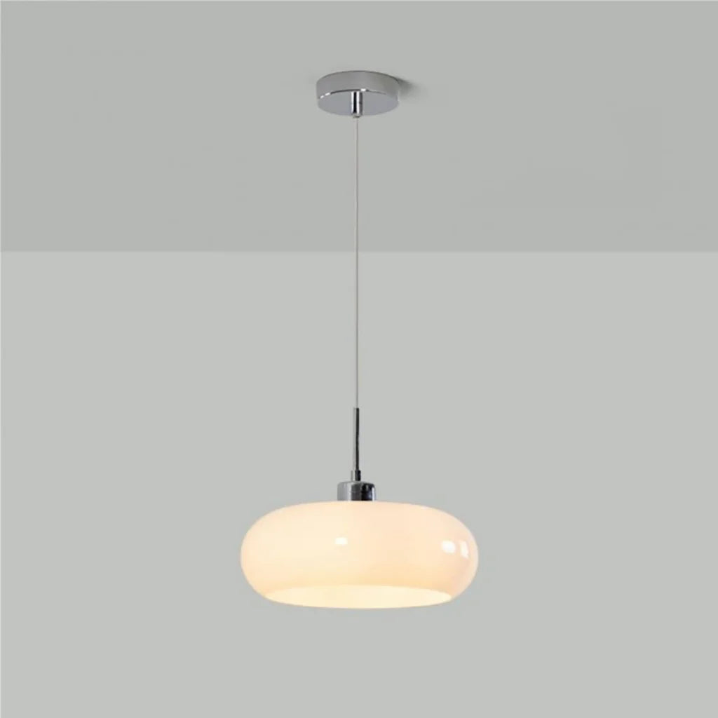 Glas-Pendelleuchte im Bauhaus-Stil für moderne Innenräume